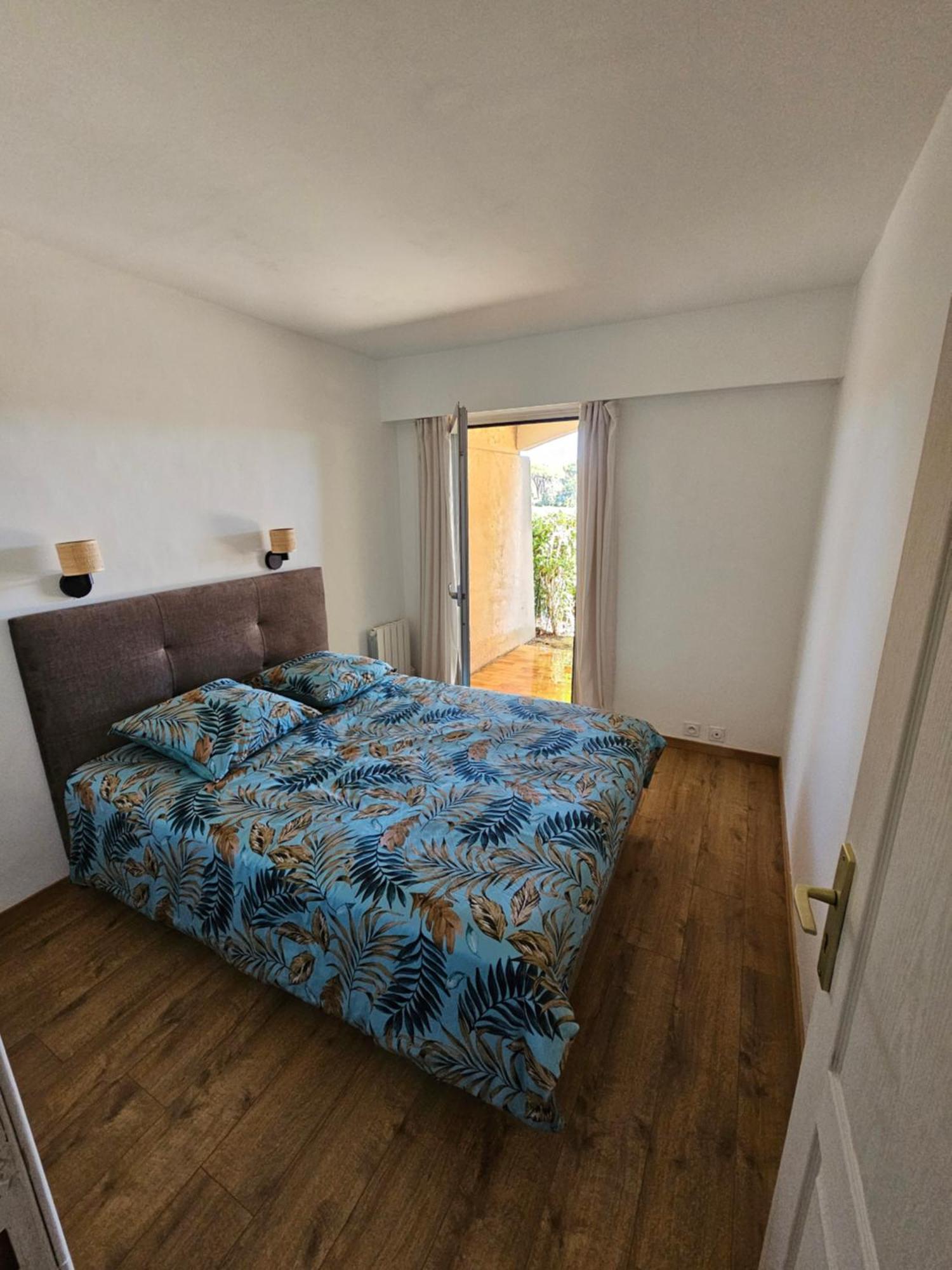 Appartement Golf De Valescure Avec Jardin Saint-Raphaël Exterior foto